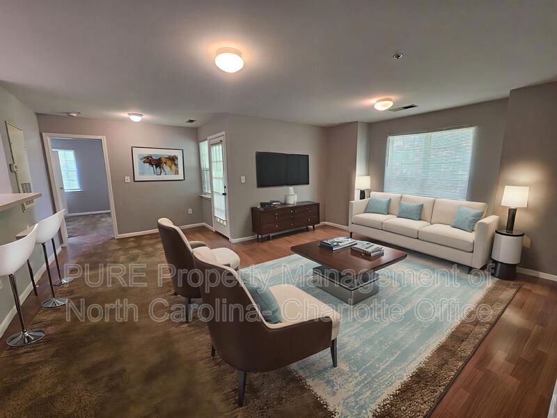 Charlotte Condo: 9811 Campus Walk Lane