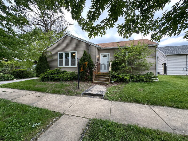 Hammond House: 6812 Jackson Ave
