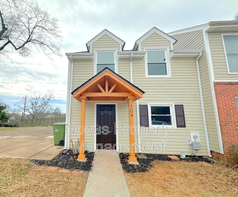 Carrollton Townhome: 104 Wrenwood Lane