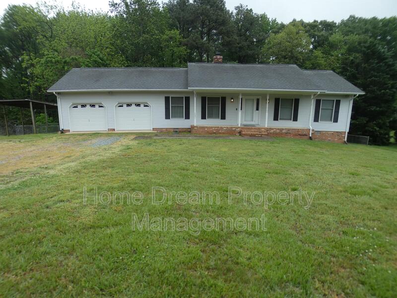 King George House: 10451 Edgehill Lane