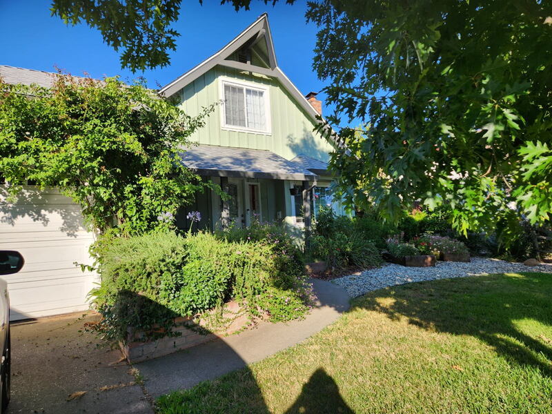 Sacramento House: 2116 Waterford Rd