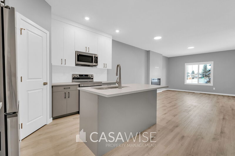 Edmonton House: 9348 (Main) 154 Street