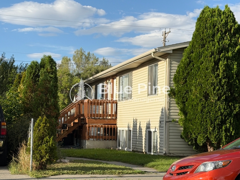 Idaho Falls Condo: 411 Gladstone Street