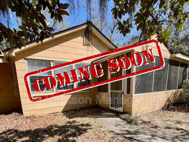 Savannah House: 40 Wesley St