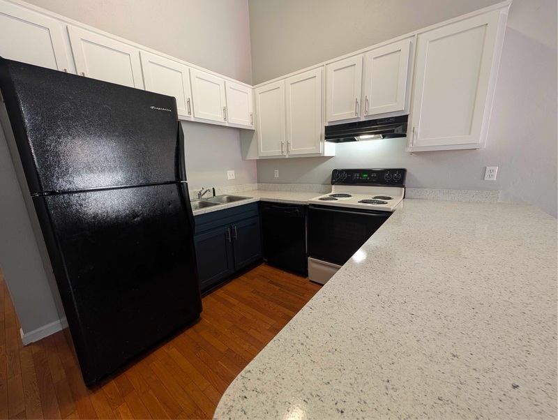 Tallahassee House: 2093 Continental Avenue