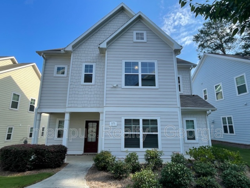 Marietta House: 970 Shelnutt Dr