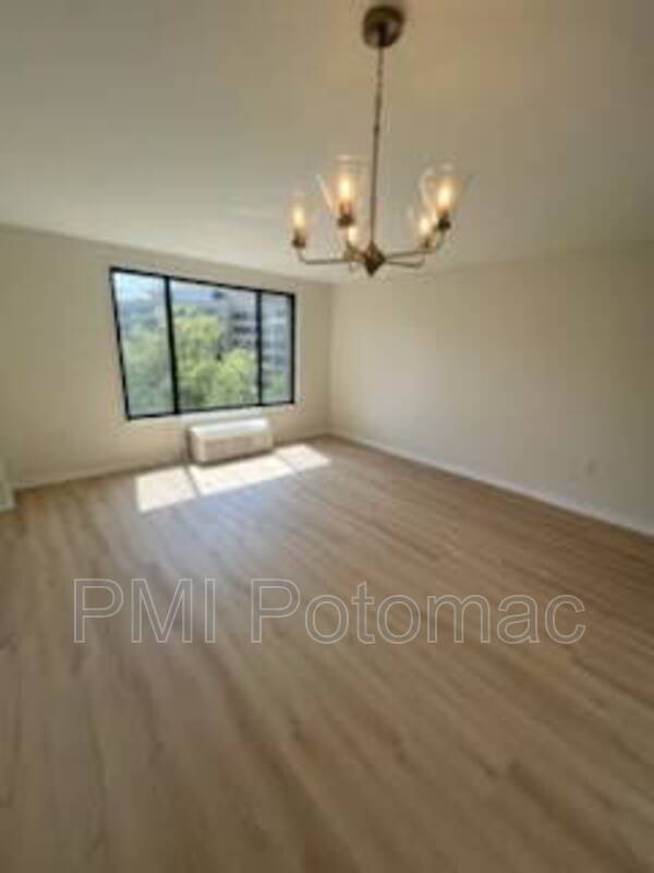 Washington Condo: 2501 Calvert Street Northwest