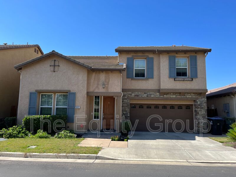 Request a Viewing for 3831 West Jerome Ave Tenant Turner