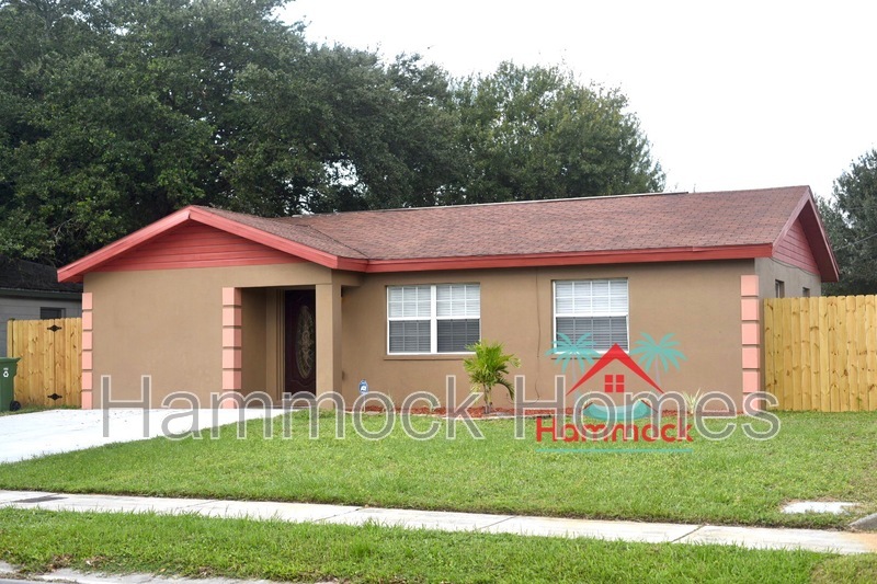 Tampa House: 5505 S Lois Ave