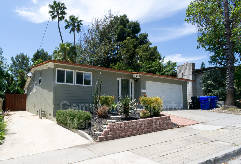 San Diego House: 4918 Chaparral Way