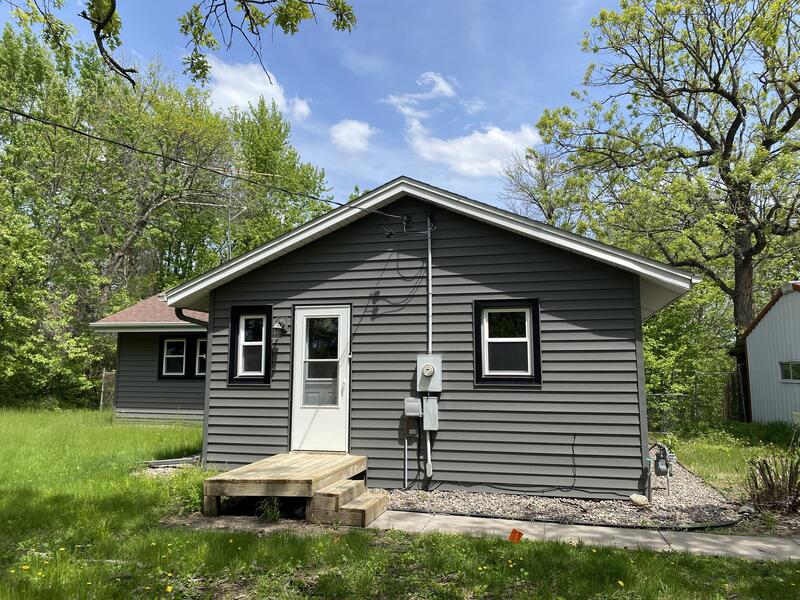 Monticello House: 1219 Hart Boulevard