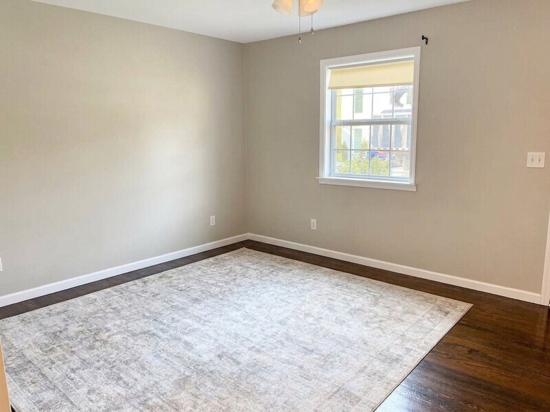 Main Rental Photo 8