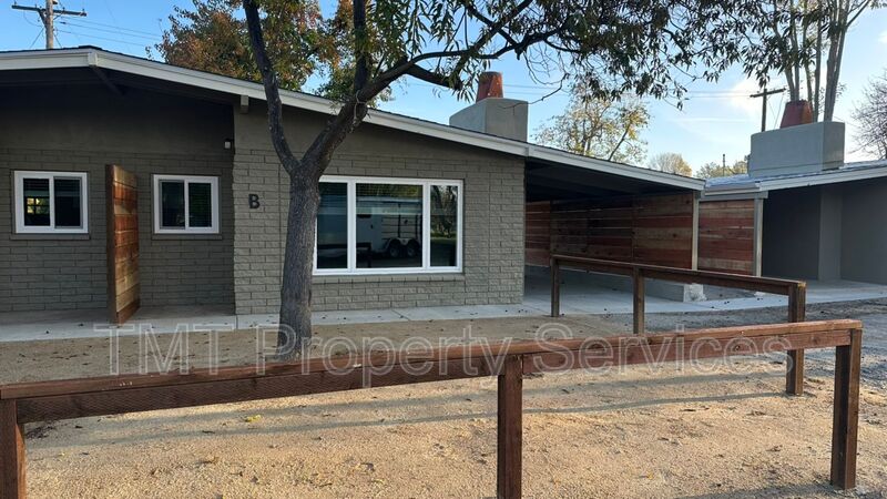 Atascadero House: 17259 Walnut Ave