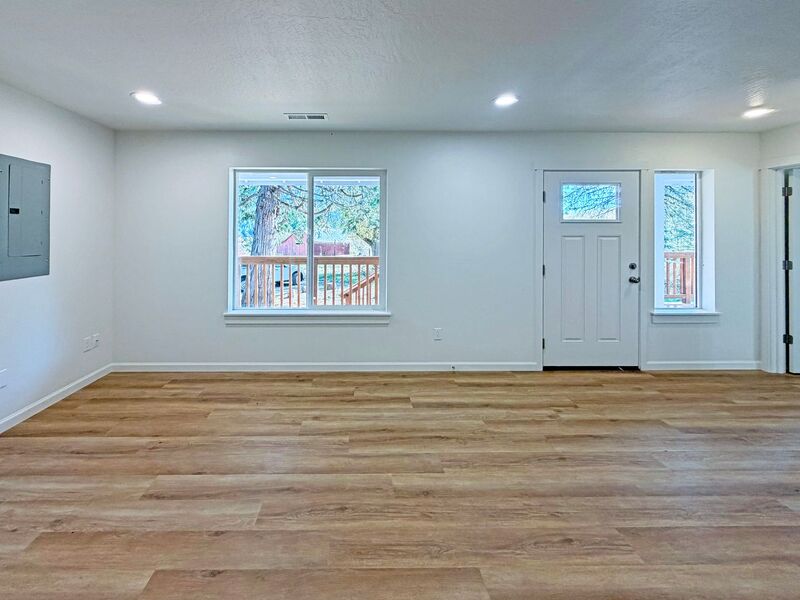 Photo 4 of rental home at 83314 Lorane Hwy