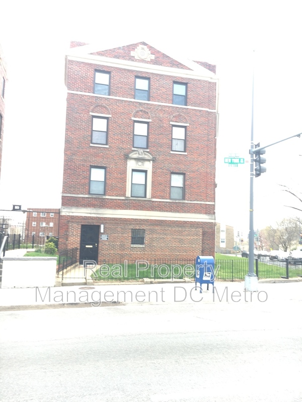 Washington Condo: 80 New York Ave NW