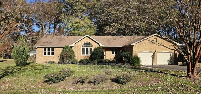 Virginia Beach House: 1029 Dulcie Ave