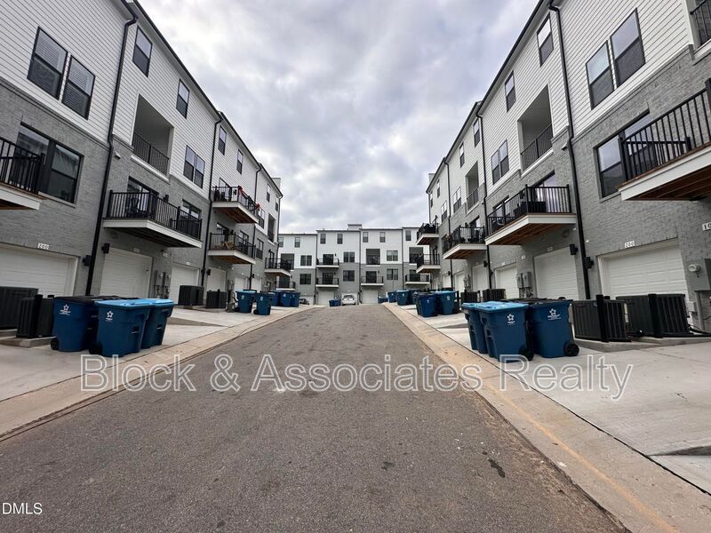 Wake Forest Condo: 109 Ailey Brook Way