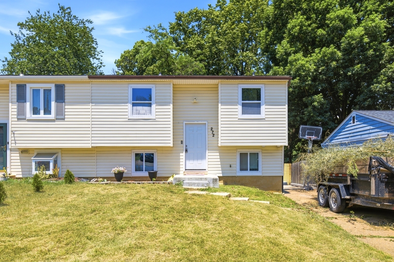 Arnold House: 272 Ternwing Drive