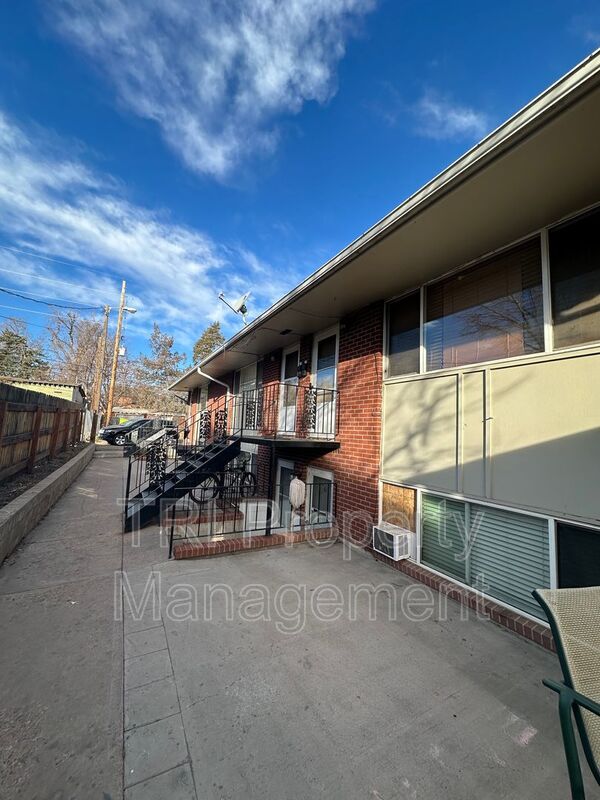 Greeley House: 1517 10th Ave