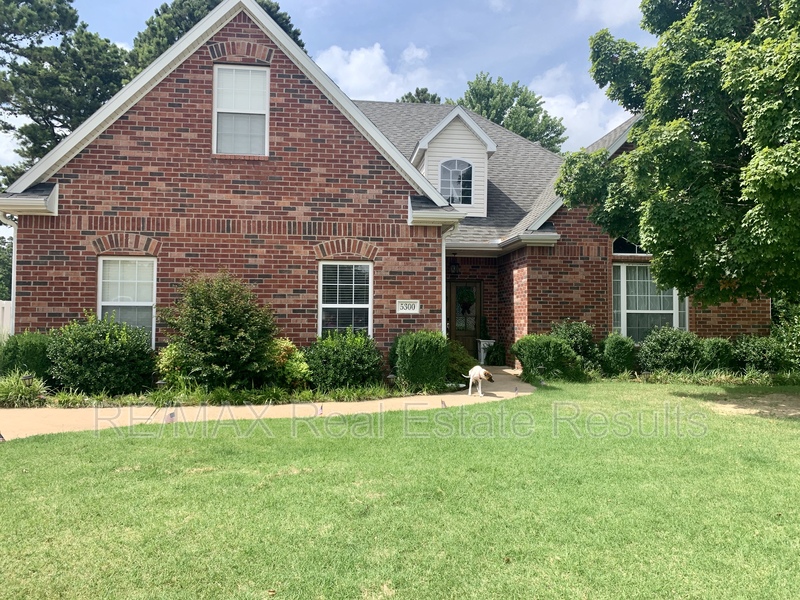 Rogers House: 5300 S 44th Pl