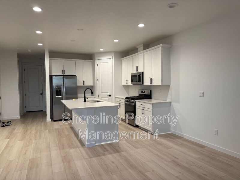 Star House: 12349 W Norterra Lane