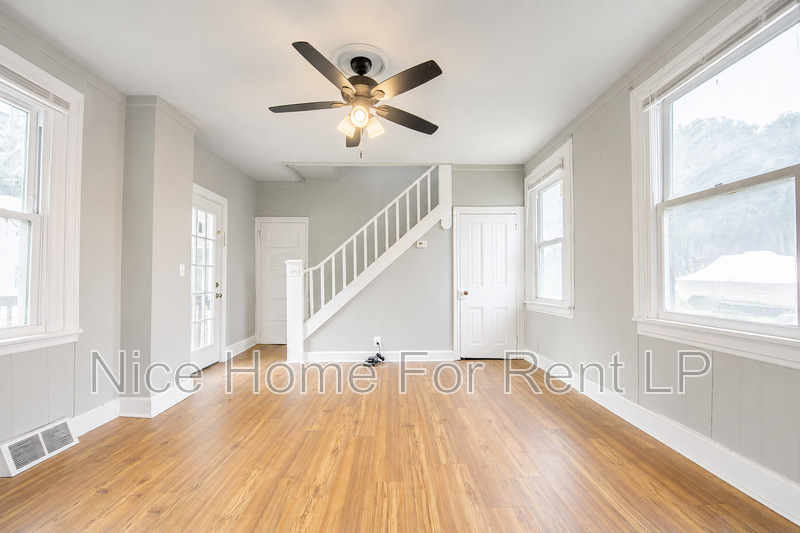 Fieldsboro Condo: 211 Front Street #4