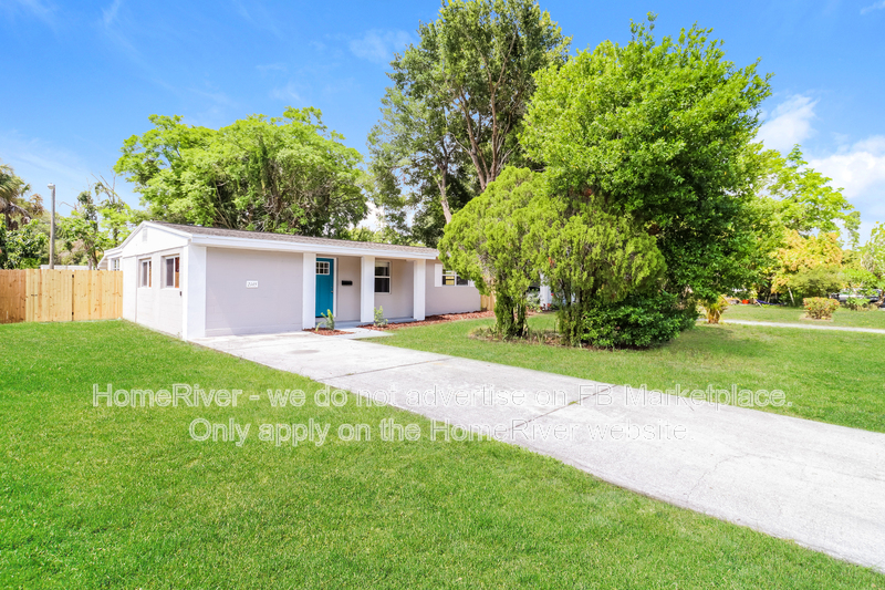 St Petersburg House: 2145 25th Ave N