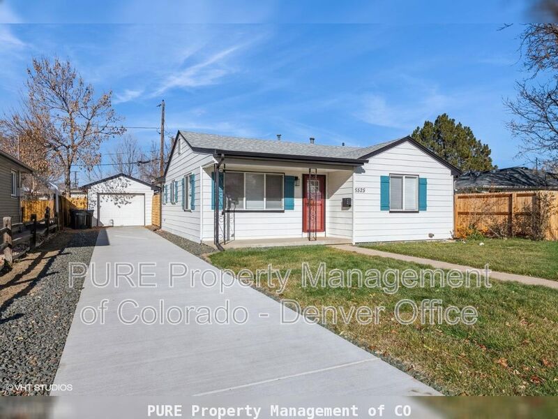 Arvada House: 5525 Brentwood St