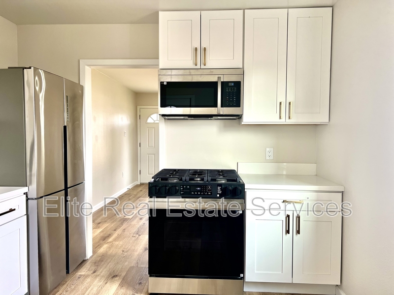 San Diego Condo: 3313 Clairemont Mesa Boulevard - 1