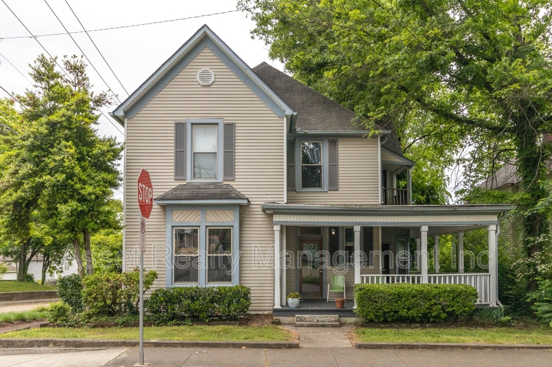 Knoxville Condo: 820 Luttrell Street - 1