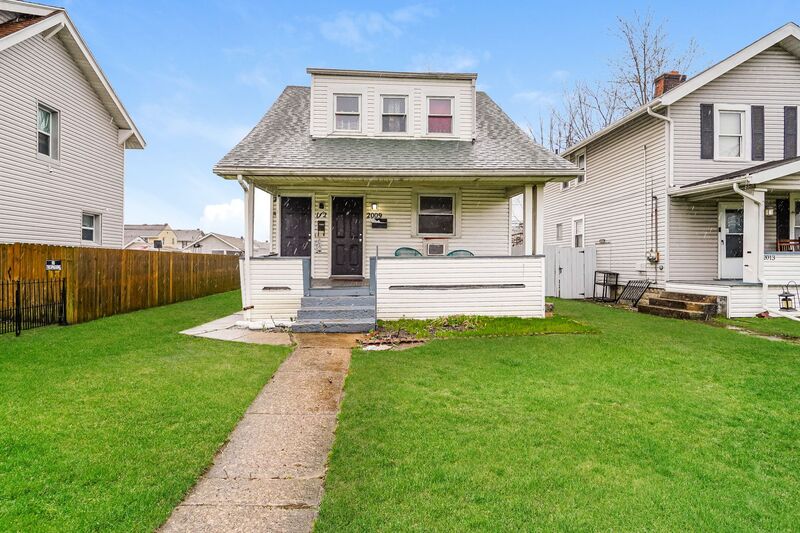 Columbus House: 2009 Sullivant Avenue