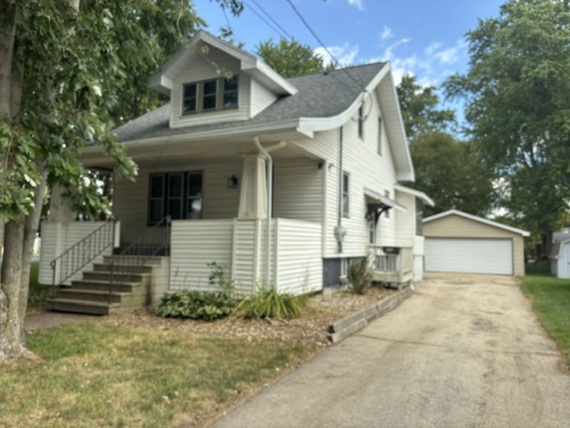 Seymour House: 216 Foote Street