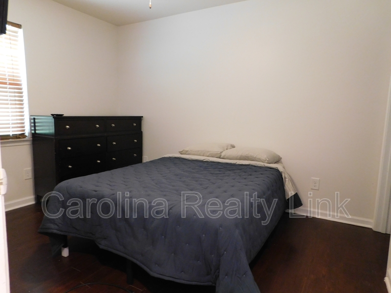 Charlotte House: A Avenue