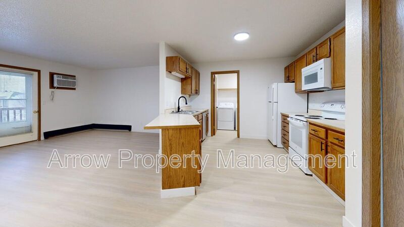 Bismarck House: 2141 Xavier-107