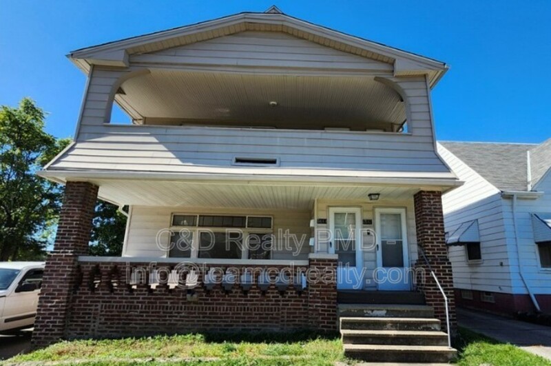 Garfield Heights Condo: 4684 E 88th St - U