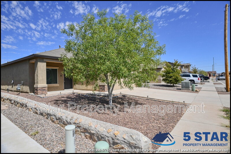 El Paso House: 14945 Louis Baudoin !!