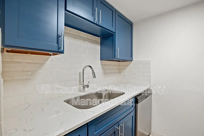 Main Rental Photo 6