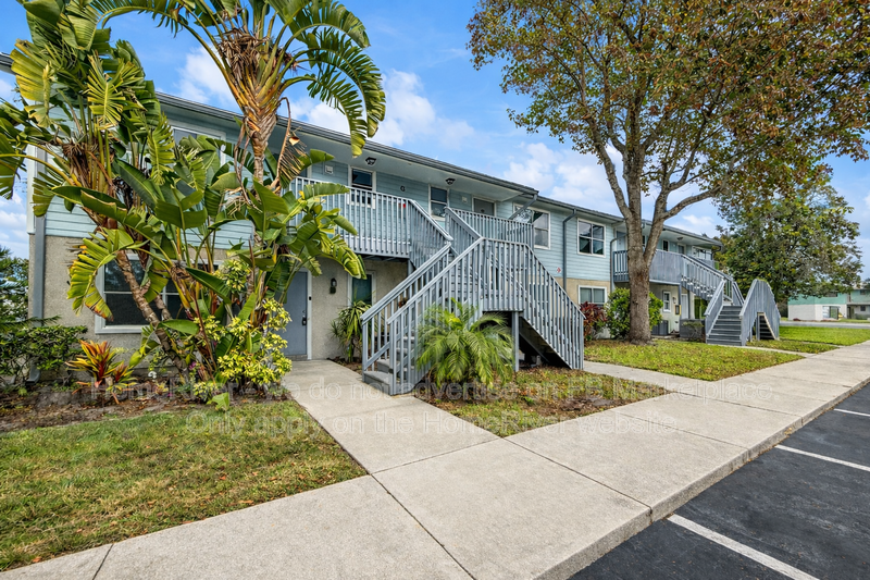 Saint Augustine Condo: 700 W Pope Rd