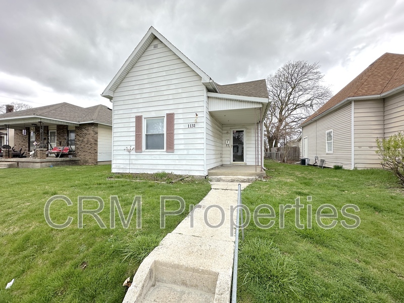 Request a Viewing for 1131 S Bell St - Tenant Turner