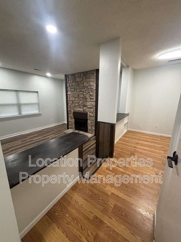 Lawrence Condo: 1341 Westbrooke Street - 1