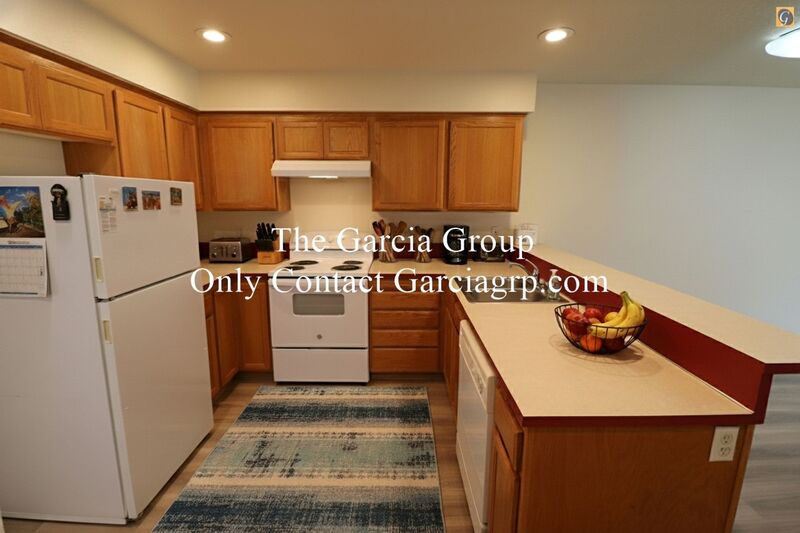 Aloha Townhome: 5241 SW 174th Terrace