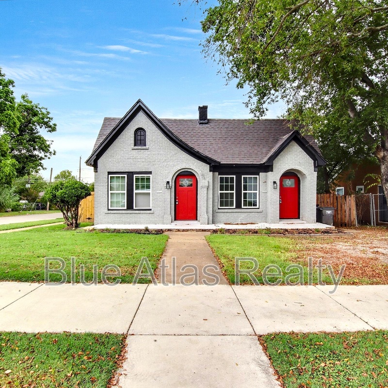 Fort Worth House: 2936 Purington Avenue
