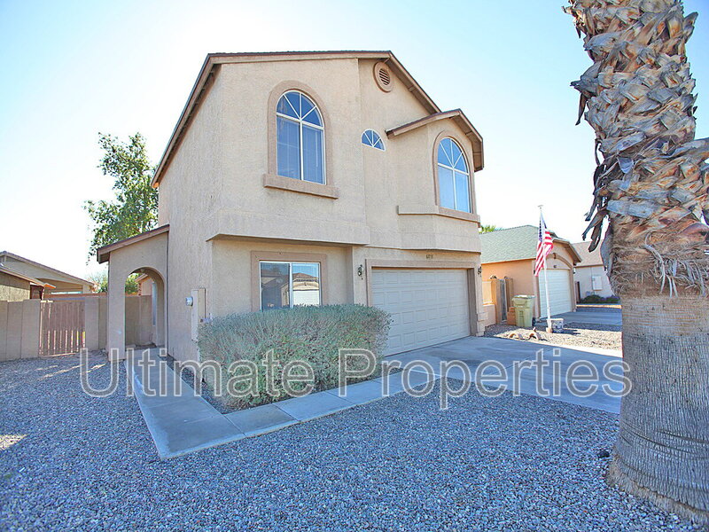 Glendale House: 6853 W State Ave