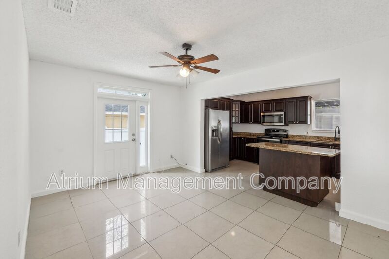 Tampa House: 8523 N Edison Ave