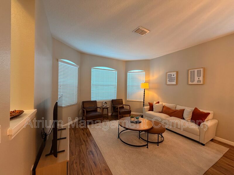 Davenport House: 446 Higher Combe Dr