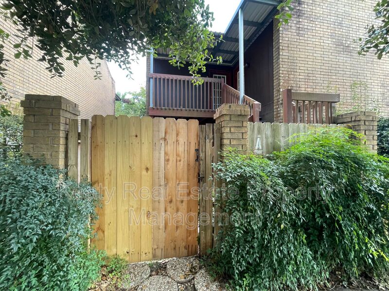 Lafayette House: 113 A Shekel Drive