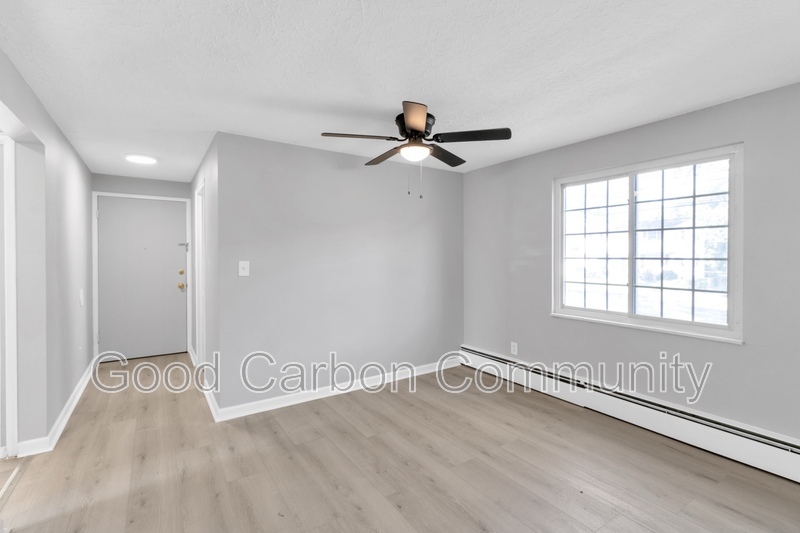 Lockport Condo: 321 Beattie Ave