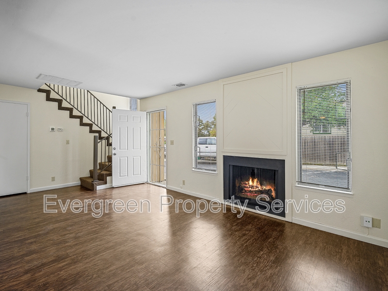 Cameron Park Condo: 3105 Garden Circle - 2