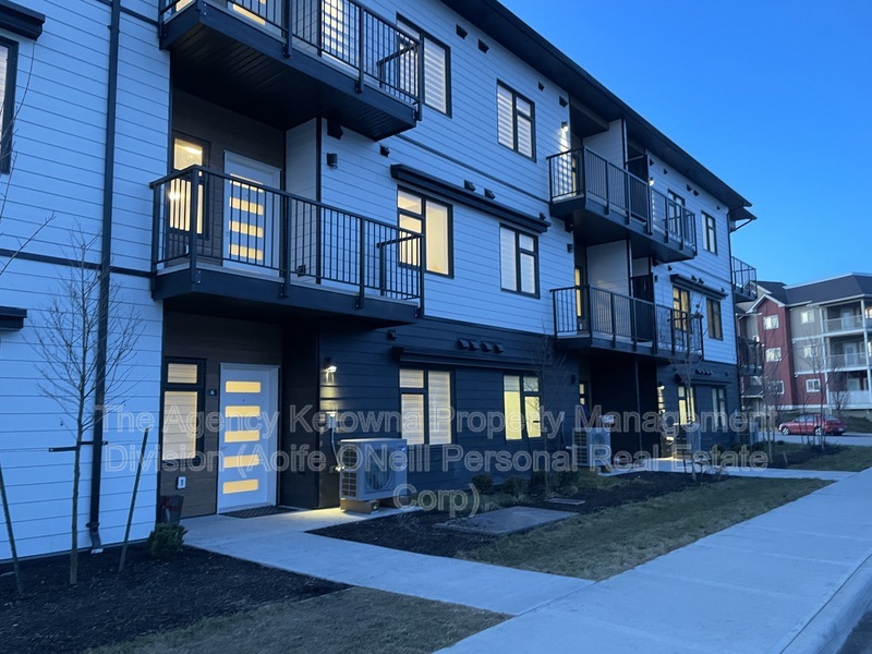 Kelowna Condo: 320 Mills Rd