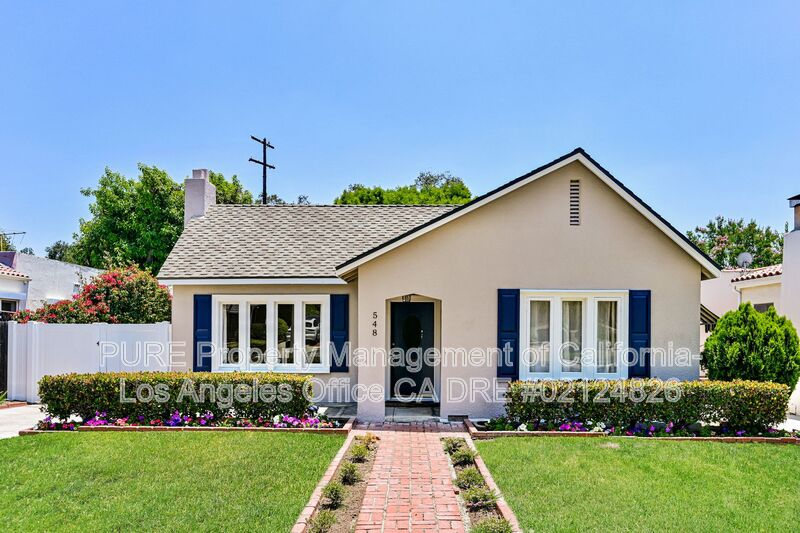 San Marino House: 548 Plymouth Road